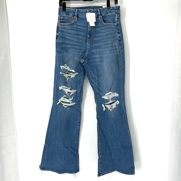 American Eagle Outfitters Denim - American Eagle NWT women’s curvy super high rise flare jeans 10